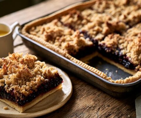 Mary Berry Blackberry and Apple Crumble Pie