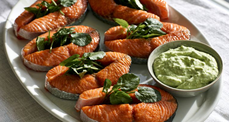 Delia Smith Salmon Steaks With Creme Fraiche Sauce