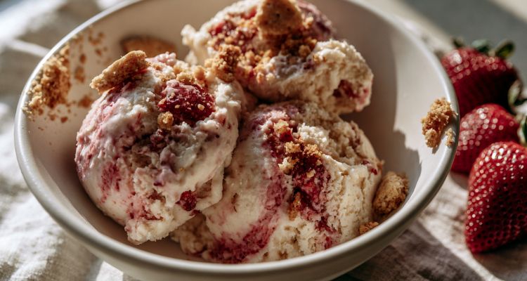 Delia Smith Strawberry Cheesecake Ice Cream